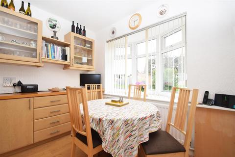 8 Cornelia Crescent, Shrewsbury, SY2 5LZ