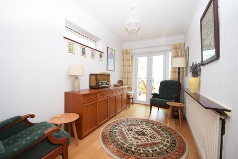 8 Cornelia Crescent, Shrewsbury, SY2 5LZ