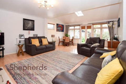 9 Oakdene, Cheshunt, Waltham Cross, EN8 9JA