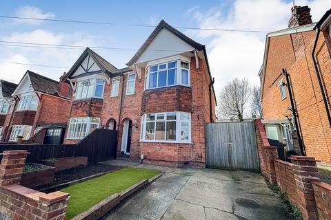 3 bedroom semi-detached house for sale, Drayton Road, Reading, RG30