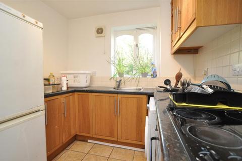 2 bedroom flat for sale, Wedgewood Road, Hitchin, Hertfordshire