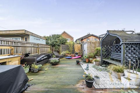 25 Cheal Close, Shoreham-by-sea, BN43 5RQ
