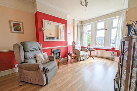 3 bedroom terraced house for sale, RIVIERA DRIVE, Southend-On-Sea