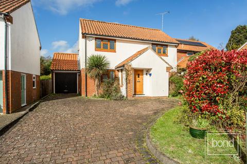 9 Barley Mead, Danbury, Chelmsford, CM3 4RP