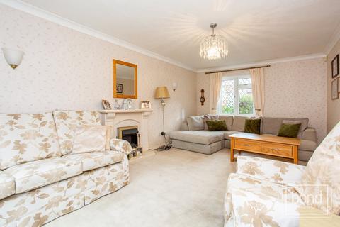 9 Barley Mead, Danbury, Chelmsford, CM3 4RP