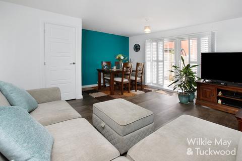 3 bedroom end of terrace house for sale, Hazeley Close, Bridgwater TA6