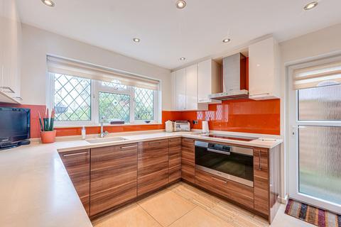 4 bedroom detached house for sale, Green Lane, Leigh-on-sea, SS9