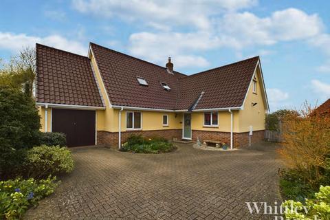 4 bedroom detached house for sale, Columbine Way, Gislingham