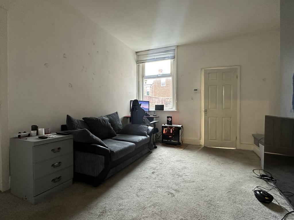 Arnold Street, Boldon Colliery, Tyne... 2 bed ground floor flat for