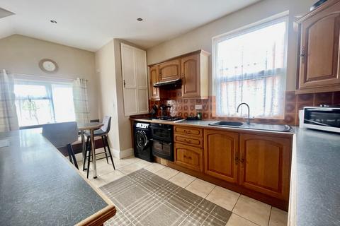 19 Cowick Lane, Exeter, EX2 9HP