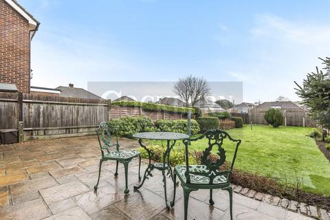 13 Kenley Close, Bexley, DA5 1AL