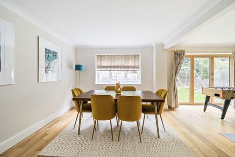 undefined, Clovelly Park, Surrey GU26