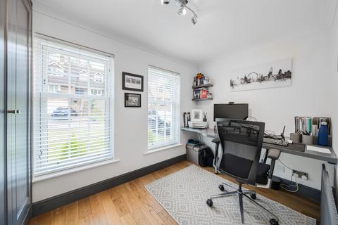 undefined, Clovelly Park, Surrey GU26