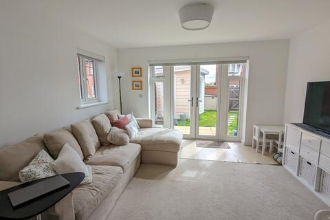 2 bedroom semi-detached house for sale, Sandringham Avenue, Stratford-upon-Avon, CV37