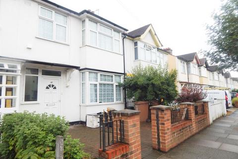 1 bedroom in a house share to rent, Colwood Gardens, London