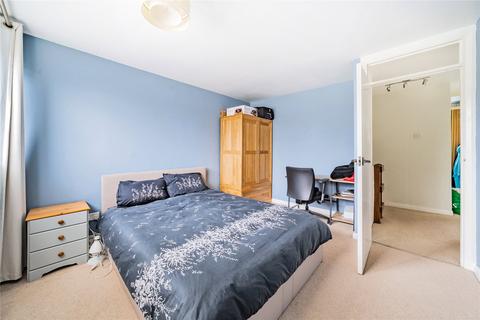 3 bedroom flat for sale, Walton-On-Thames, Surrey, KT12