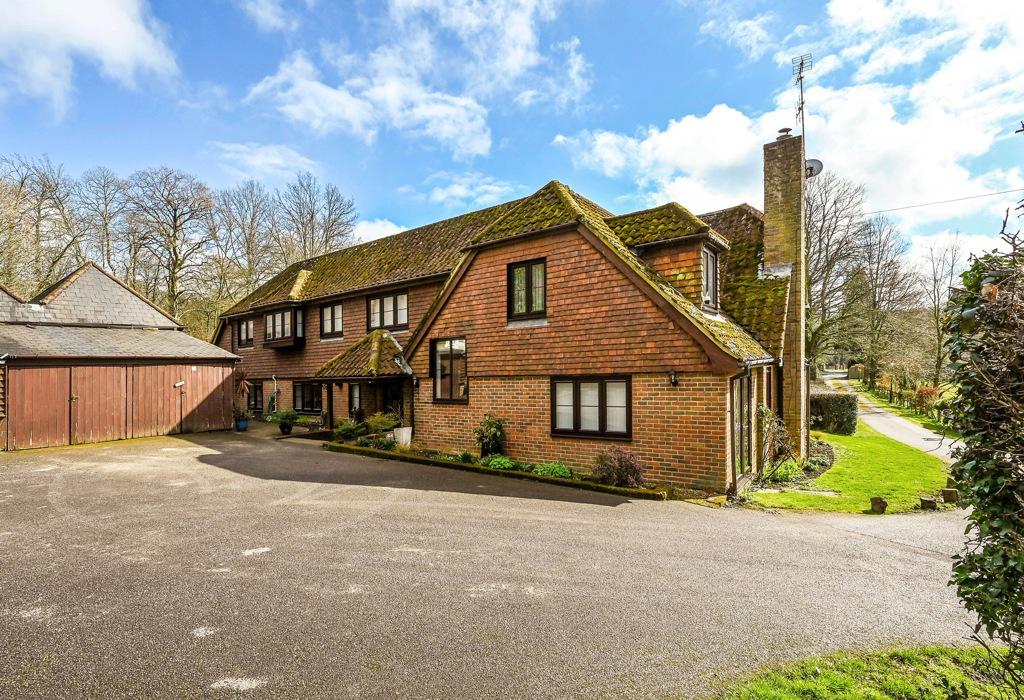 Furze Cottage, Ryedown Lane, Romsey, Hampshire 6 bed detached house for