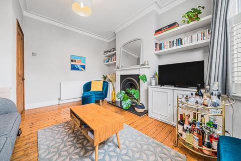 67a Vanderbilt Road, London, SW18 3BG