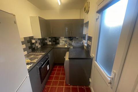 2 bedroom terraced house to rent, Kenelm Road, Birmingham B10