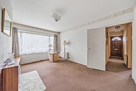2 bedroom maisonette for sale, Moor Lane, Staines TW18