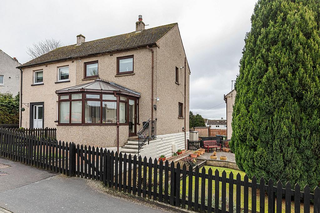7 Langlee Avenue, Galashiels TD1 2DZ 2 bed semidetached house £125,000