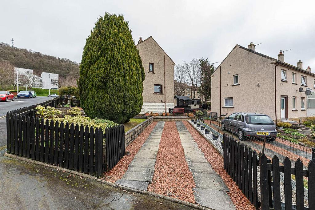 7 Langlee Avenue, Galashiels TD1 2DZ 2 bed semidetached house £125,000