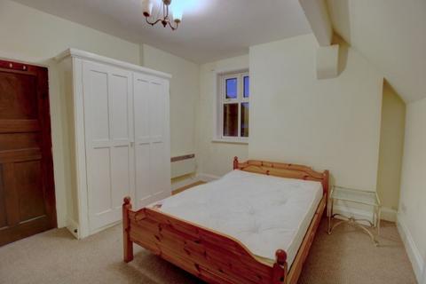 2 bedroom flat to rent, London Road, Leicester LE2