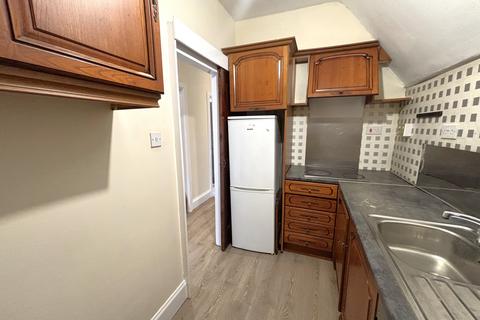 2 bedroom flat to rent, London Road, Leicester LE2