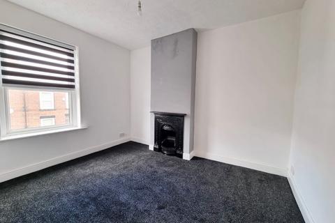 2 bedroom flat to rent, Marsh House Lane, Warrington, WA1