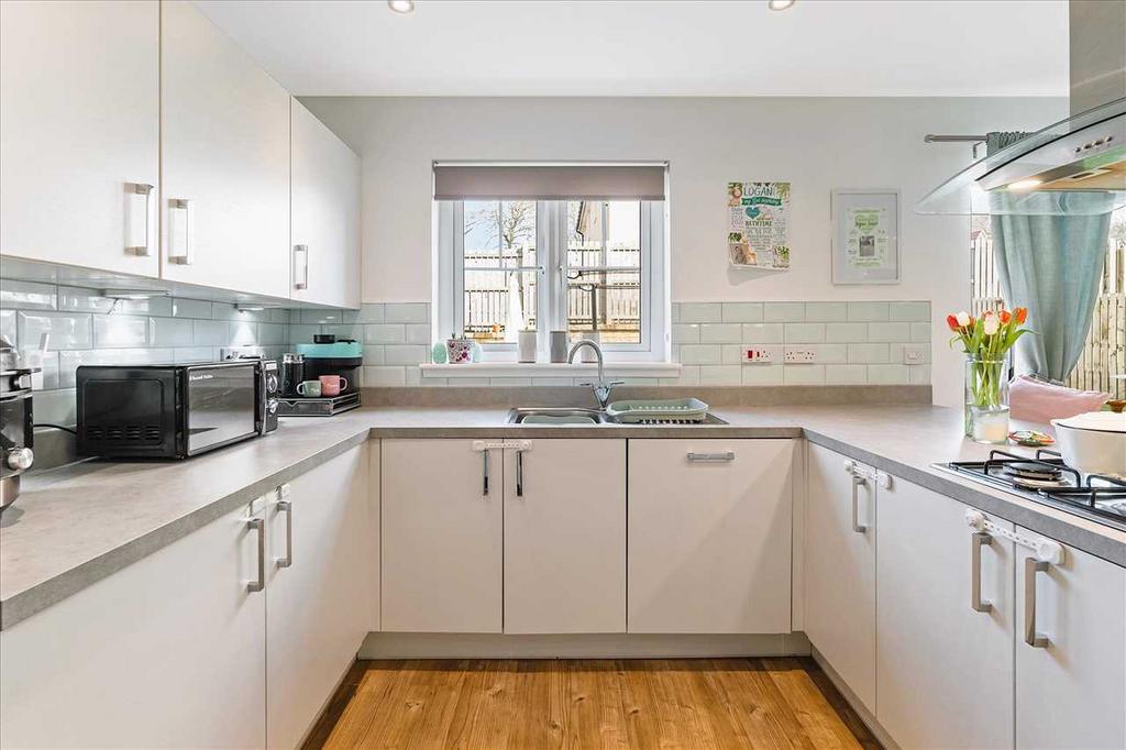 Kitchen Area (2)
