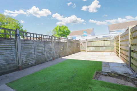 69 Messack Close, Falmouth, TR11 4SH