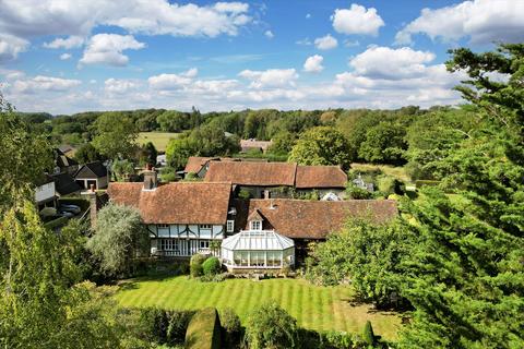 6 bedroom farm house for sale, The Street, Chipperfield, Hertfordshire, WD4.