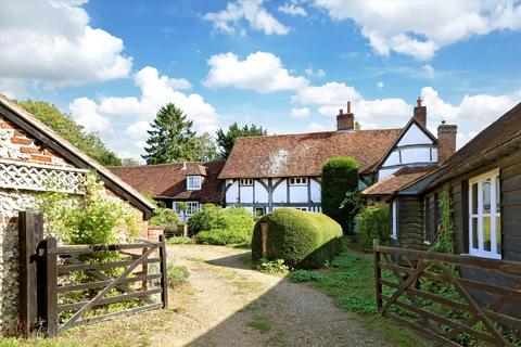 6 bedroom farm house for sale, The Street, Chipperfield, Hertfordshire, WD4.