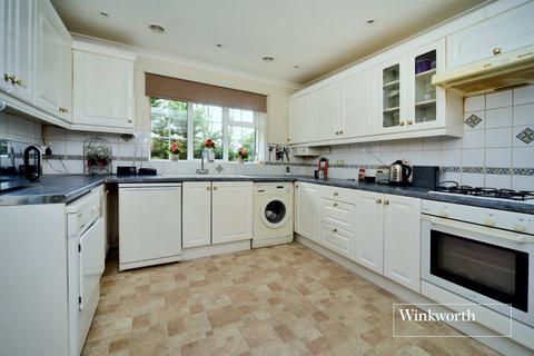 6 Cheam Mansions, Sutton, SM3 8SA