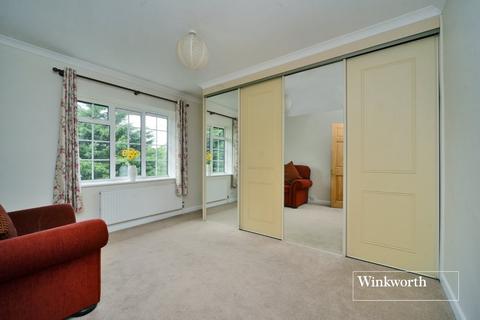6 Cheam Mansions, Sutton, SM3 8SA
