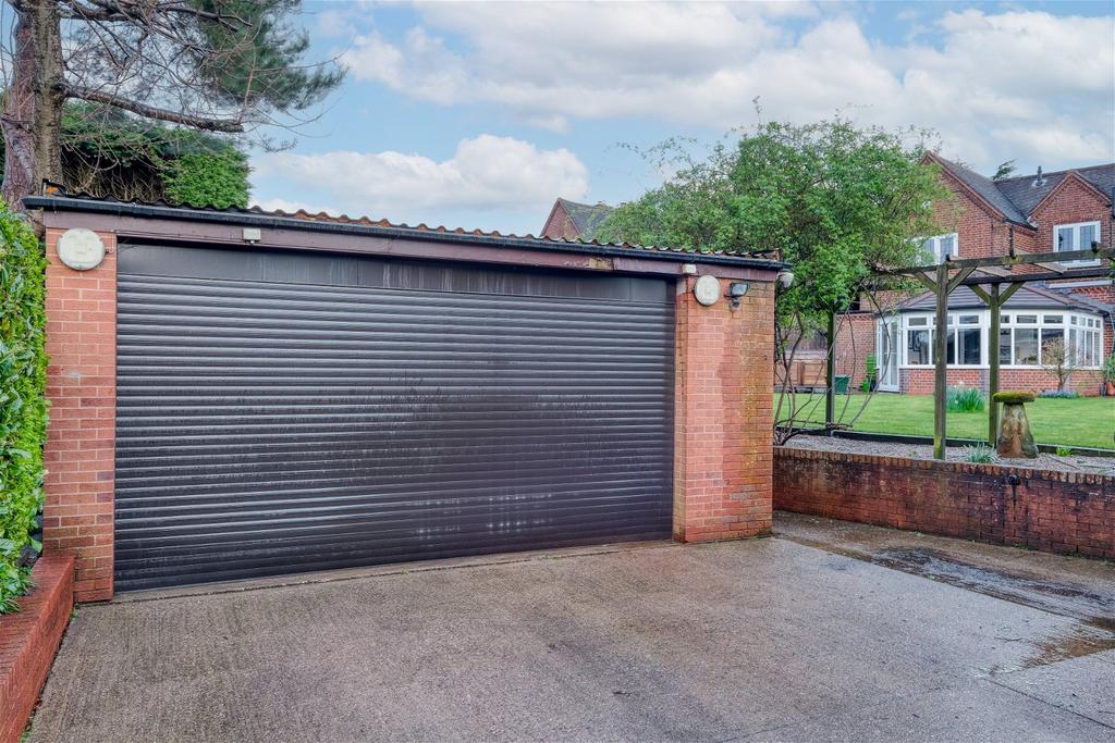 College Road, Bromsgrove, B60 2NF 4 bed detached house for sale £995,000