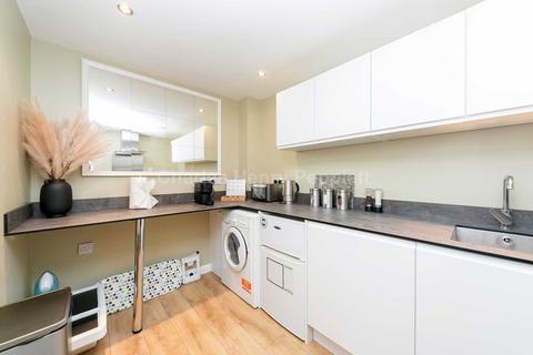 1 bedroom apartment for sale, St. Pancras Way, Camden Town, NW1