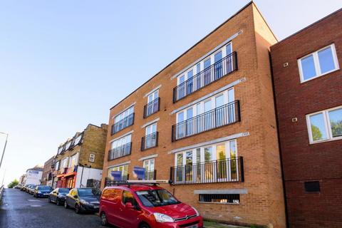 2 bedroom flat for sale, Church View, 341 London Road, Camberley, Guildford, GU15 3HF