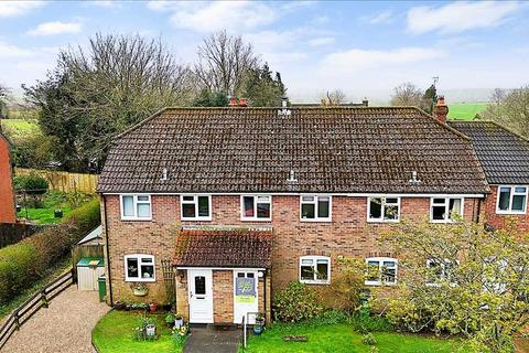 3 bedroom terraced house for sale, Tibbs Meadow, Upper Chute, Andover