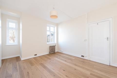 2 bedroom apartment to rent, Gilling Court, Belsize Grove, London, NW3
