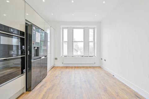 3 bedroom flat to rent, Grove Park, Chiswick, London, W4