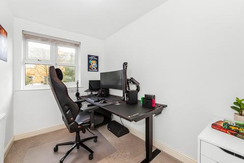 37 Basevi Way, London, SE8 3JU