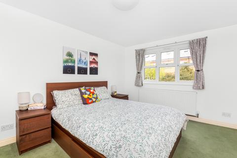 37 Basevi Way, London, SE8 3JU