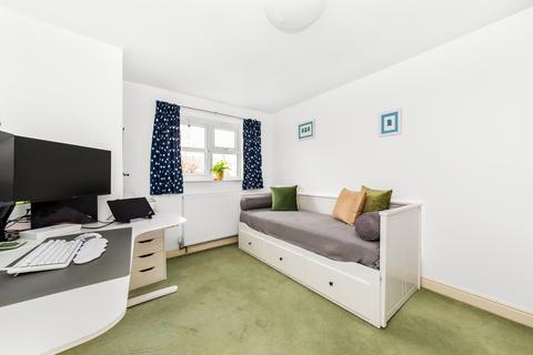 37 Basevi Way, London, SE8 3JU