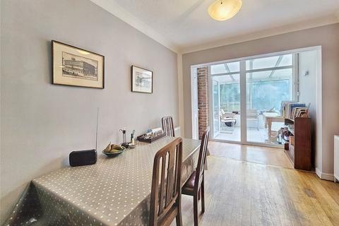 4 bedroom end of terrace house for sale, Heathfield Close, West Sussex GU29