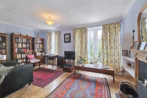 2 Heathfield Close, Midhurst, GU29 9PS