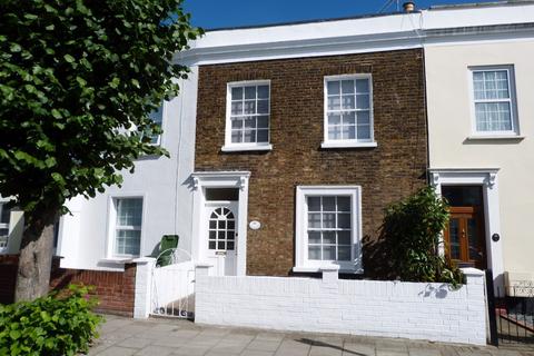 3 bedroom cottage to rent, Hartfield Crescent, London