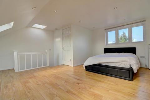 4 bedroom semi-detached house to rent, North Gardens, Colliers Wood, London, England