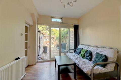 4 bedroom semi-detached house to rent, North Gardens, Colliers Wood, London, England