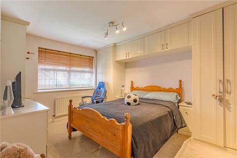 2 Brougham Close, York, YO30 5FX
